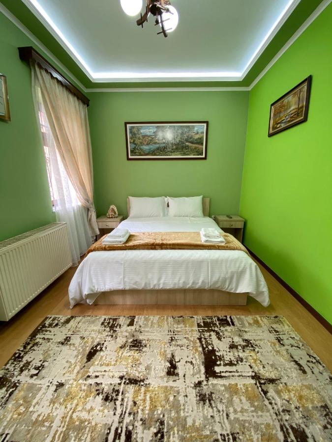 Vila A Hotel Korça Kültér fotó