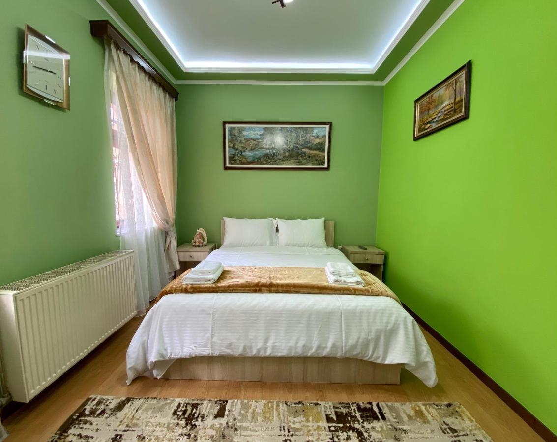 Vila A Hotel Korça Kültér fotó