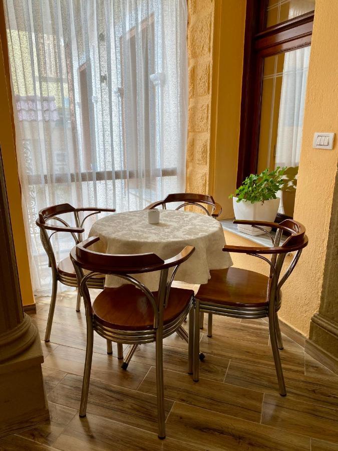 Vila A Hotel Korça Kültér fotó